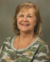 Cindi Trent Holloway, Vincennes
